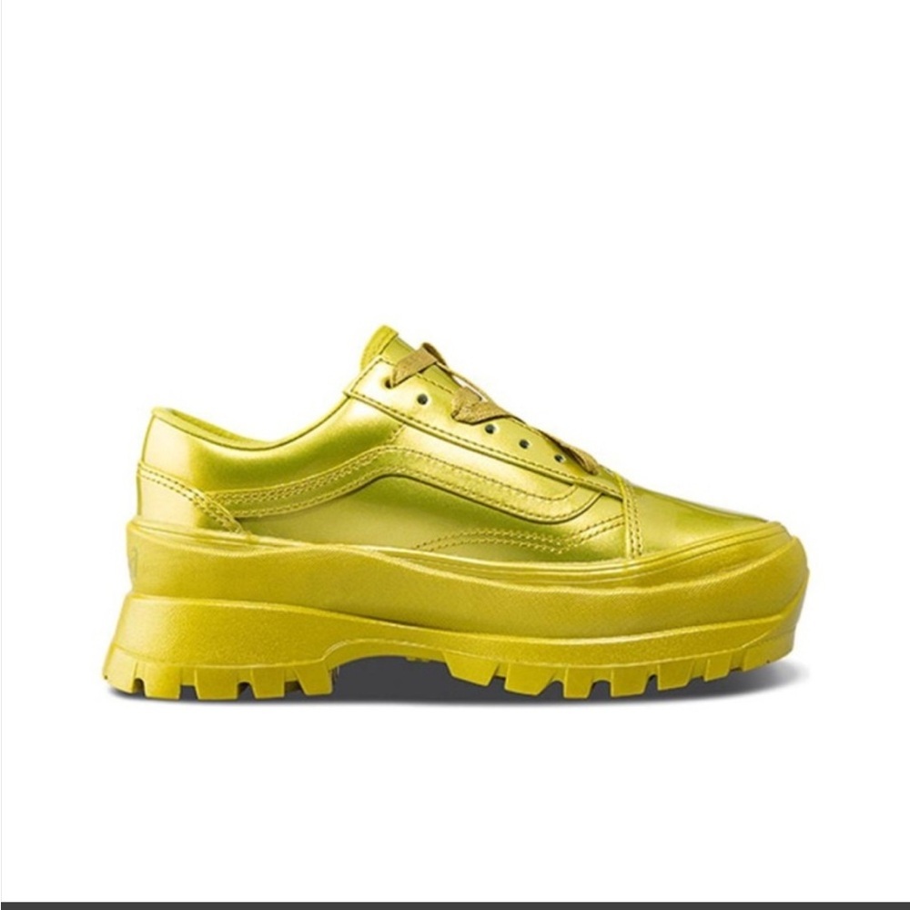 Vans Chunky Platform Sneakers in Bright Yellow - Picture 3 of 12